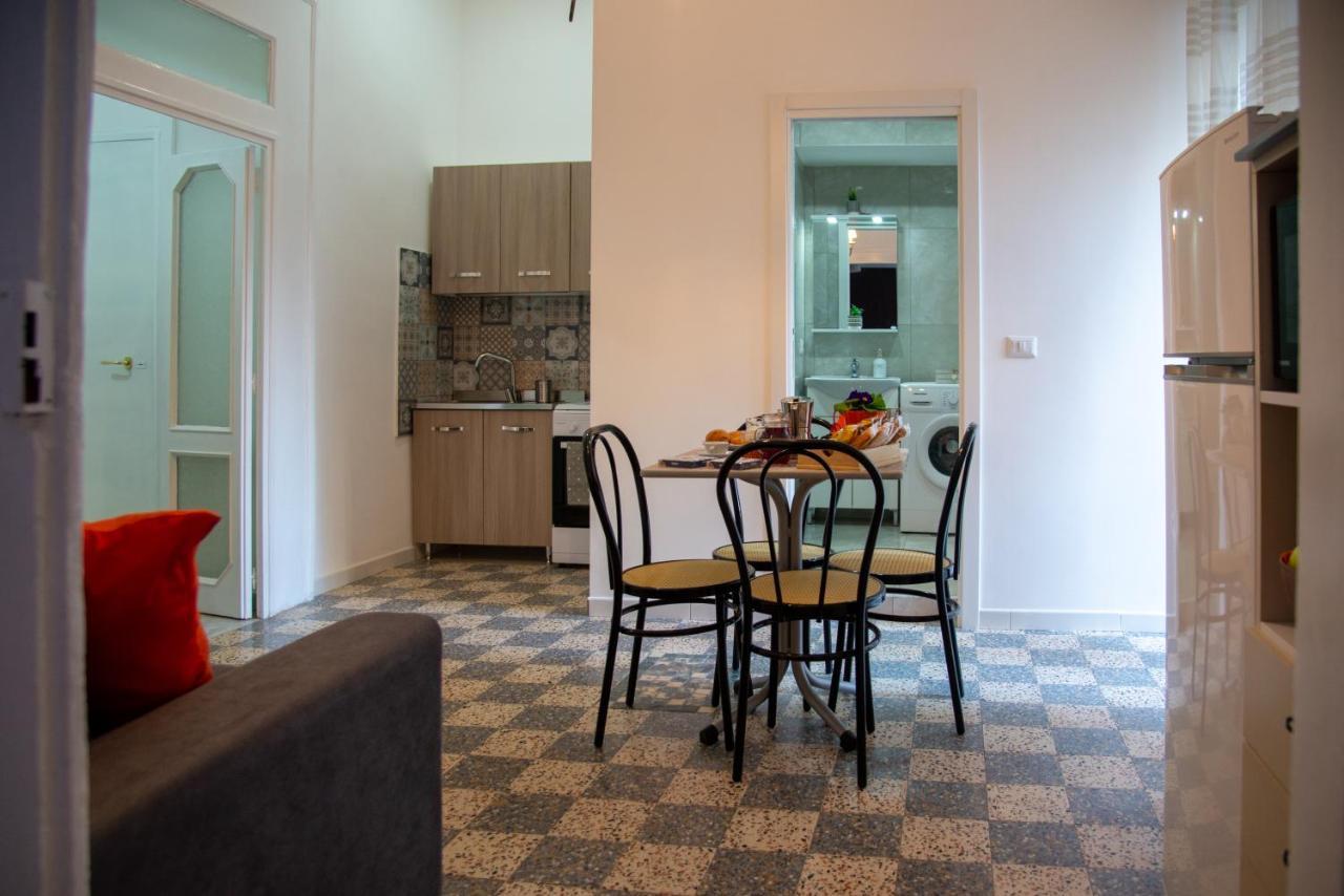 דירות נאפולי Domus Anticaglia By Domusextra מראה חיצוני תמונה